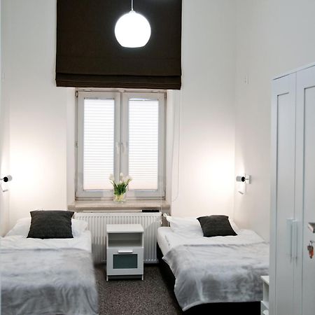 Rodmos Hostel Люблин Екстериор снимка