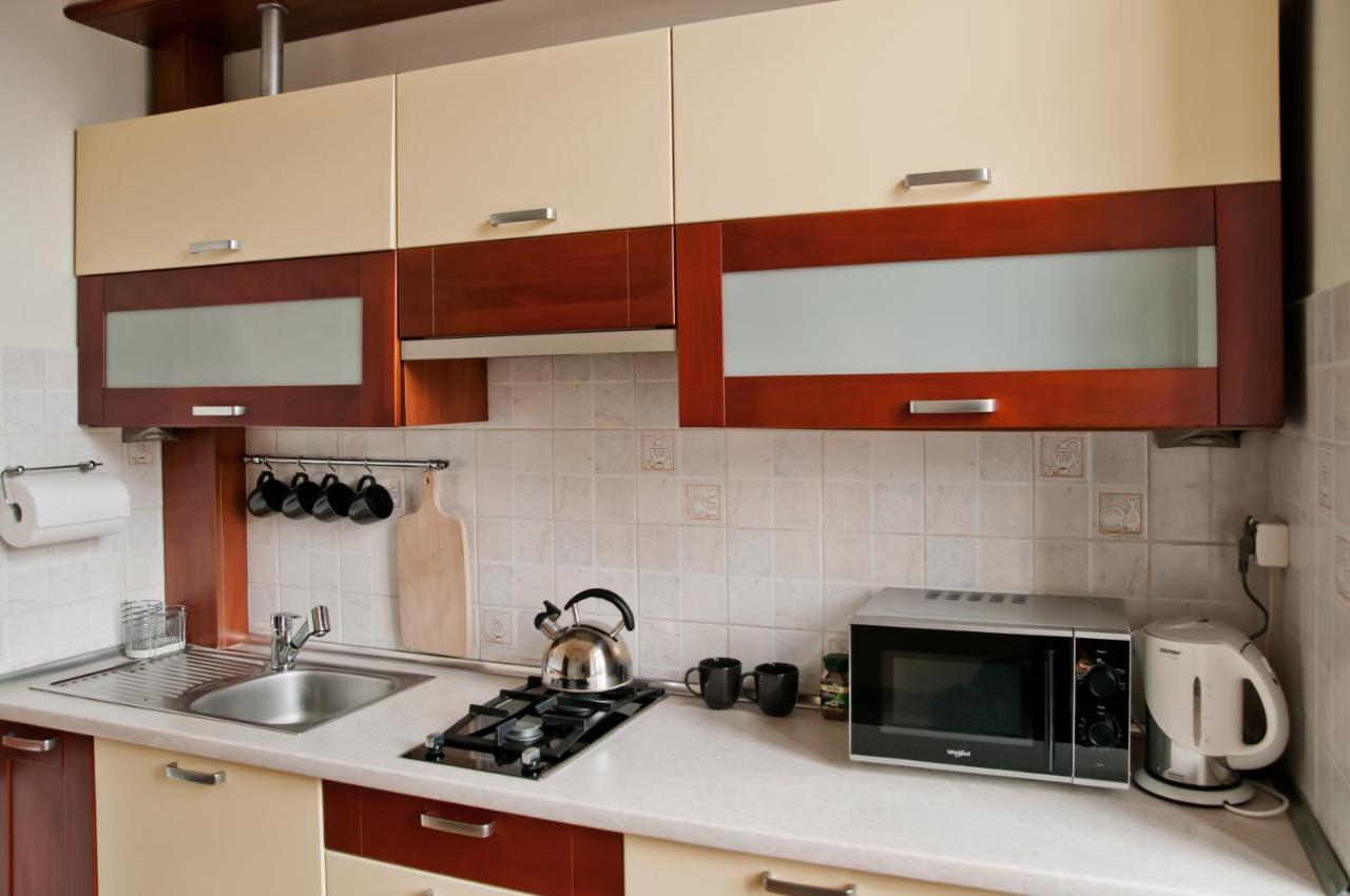 Rodmos Hostel Люблин Екстериор снимка
