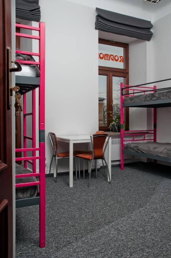 Rodmos Hostel Люблин Екстериор снимка