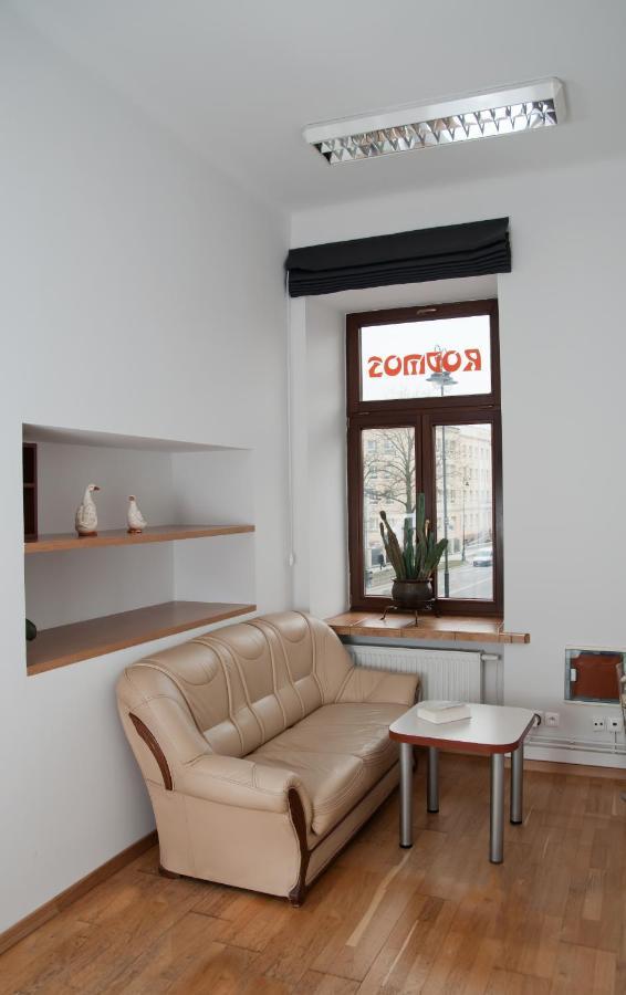 Rodmos Hostel Люблин Екстериор снимка